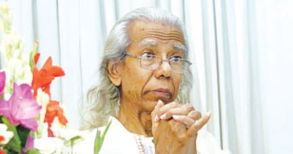 ফুল কই, শুধু অস্ত্রের উল্লাস